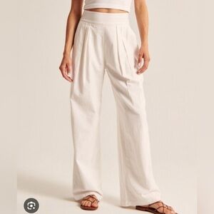 Abercrombie and Fit h white Linen-Blend Ultra Wide-Leg Pant